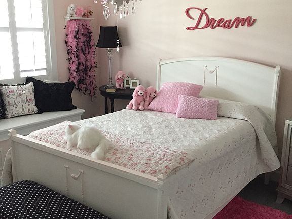 Downstairs bedroom