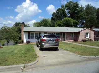 373 Cedarbrook Dr, Danville, VA 24541