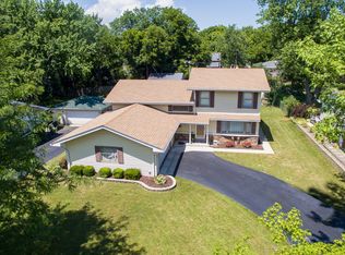 54 W 55th Pl, Westmont, IL