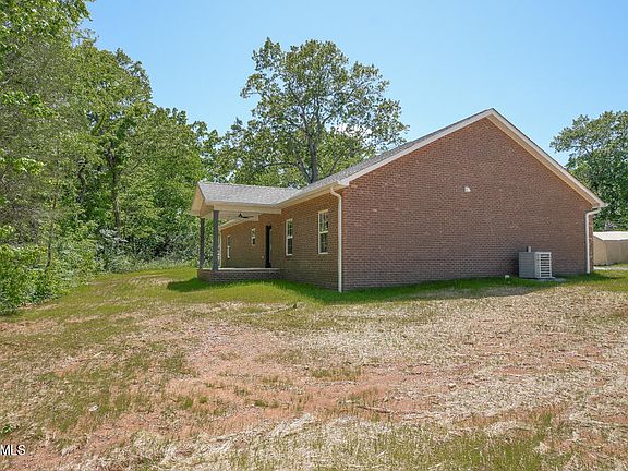 5th image of 822 Sunset Grove Ln