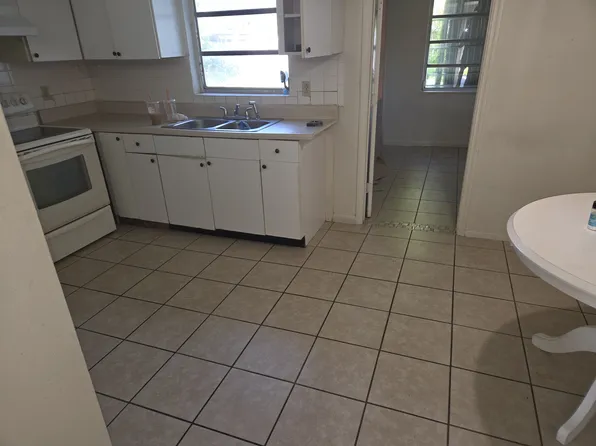 5117 Grand Blvd, New Port Richey, FL 34652