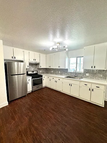 812 S Grand View St #3 Photo 1