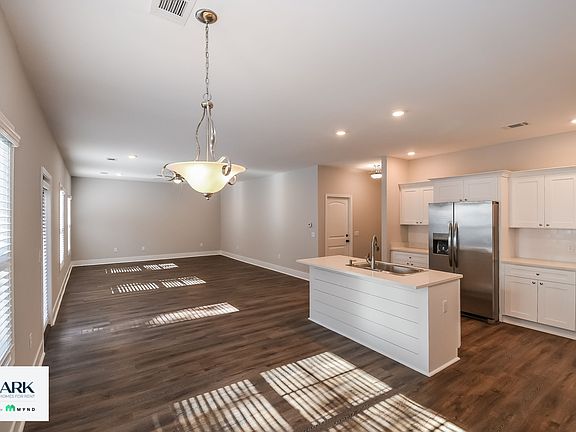 5th image of 67 Greyfield Dr
