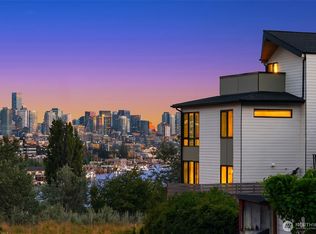 454 NE 40th St, Seattle, WA 98105