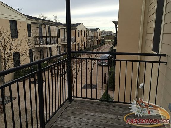 3416 Hiram Unit C2 - Balcony