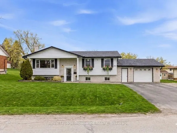 836 Stewart Dr, Peterborough, ON K9J 7R4