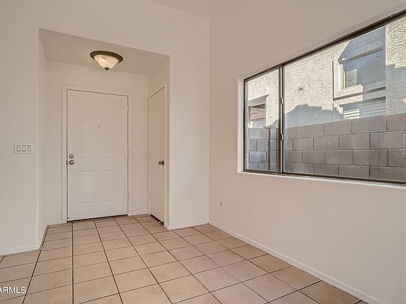 4th image of 5405 W Huntington Dr