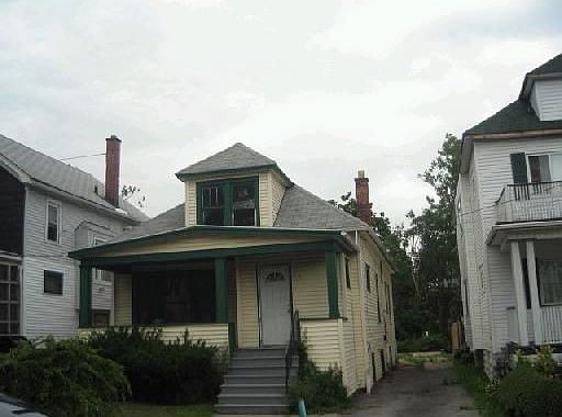 1st image of 119 Humber Ave