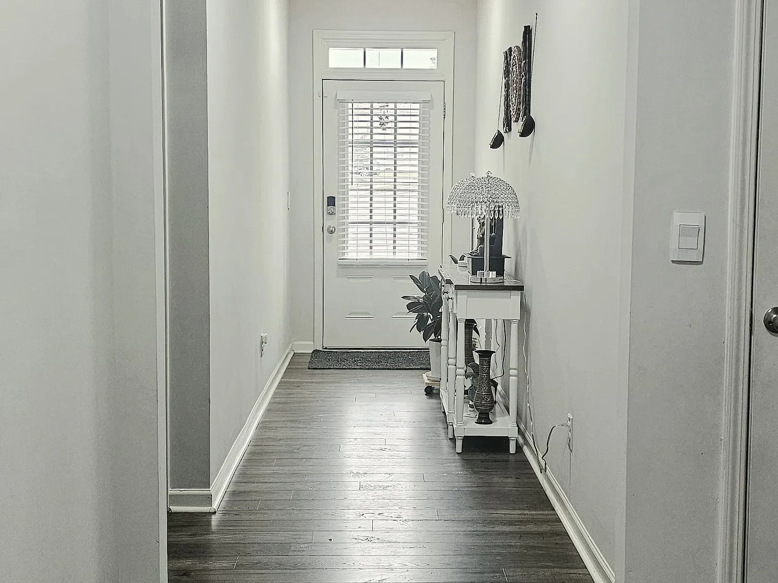 5 bed, 2804 sqft, $2,600 — Photo 4