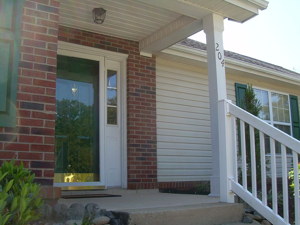 1st image of 204 Weston Valley Dr