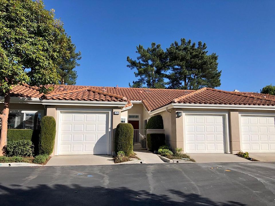 1st image of 21654 Paseo Maravia