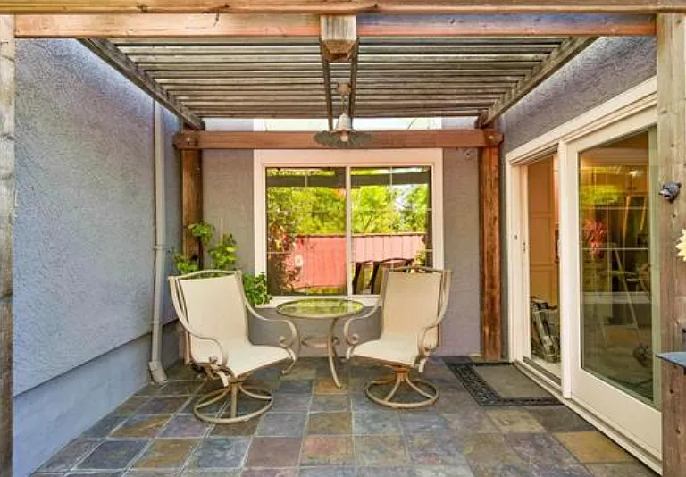 208 Promenade Ln — Photo 25