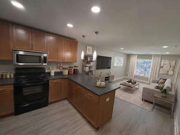 711 1/2 W 32nd St #111, Austin, TX 78705