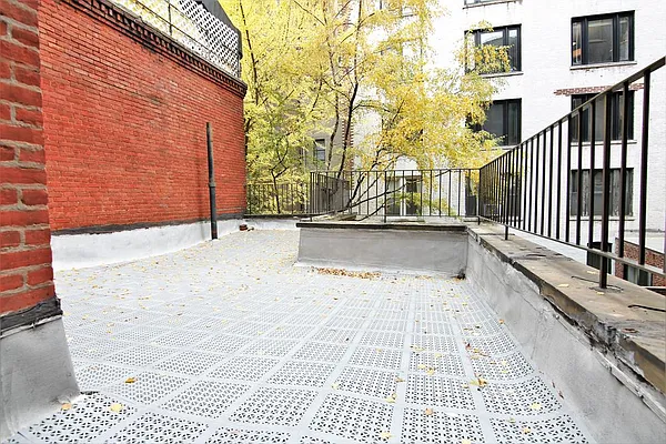 Rented by JK Dansar Corp | media 22