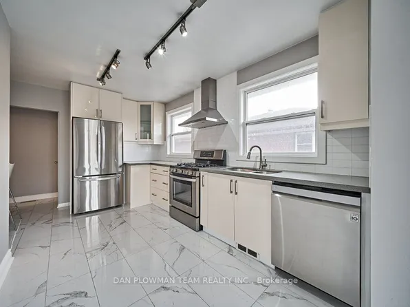 181 Waverly St S, Oshawa, ON L1J 5V3