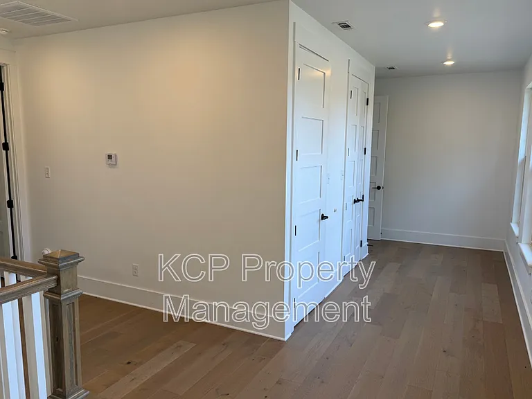 1813 Garland Ave #1 — Photo 11