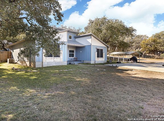 4th image of 210 Friendlywood Dr