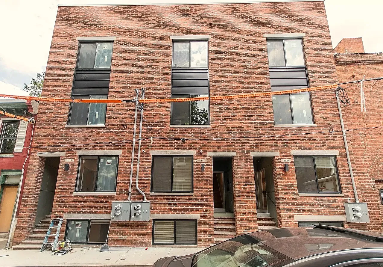 3 bed, 1200 sqft, $2,000 — Photo 2