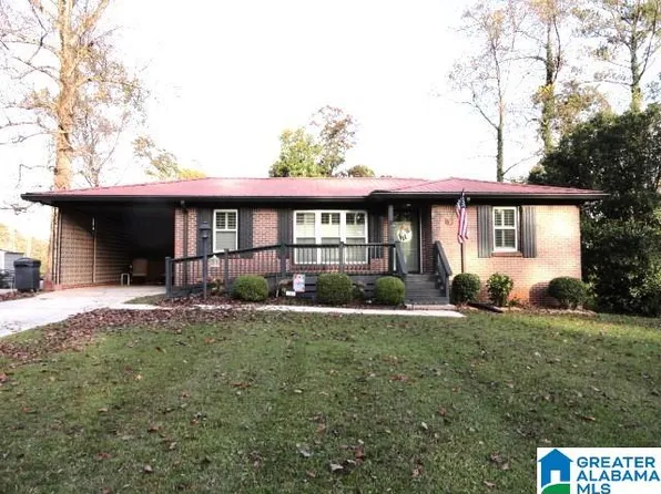 142 Porter Crest Rd, Graysville, AL 35073