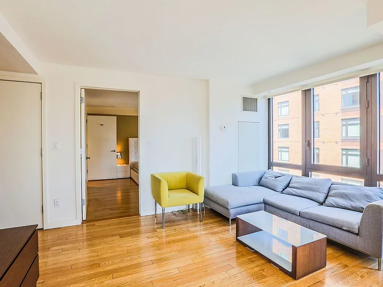 3916 Prince St #5A — Photo 7