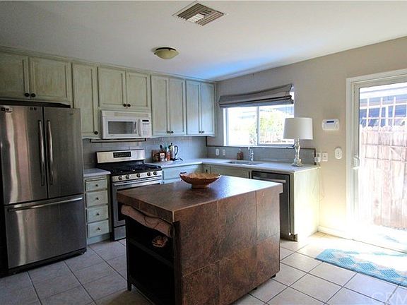 4th image of 379 9th St
