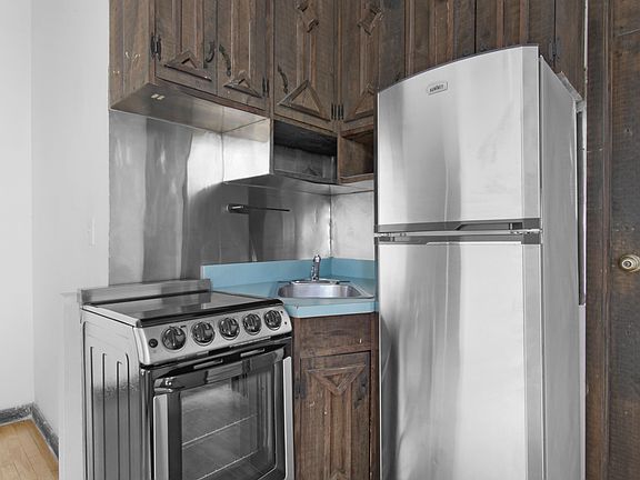 4th image of 413 E 12th St APT 12
