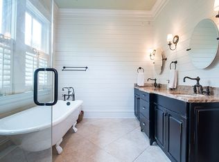 916 Pitt St, Mount Pleasant, SC 29464