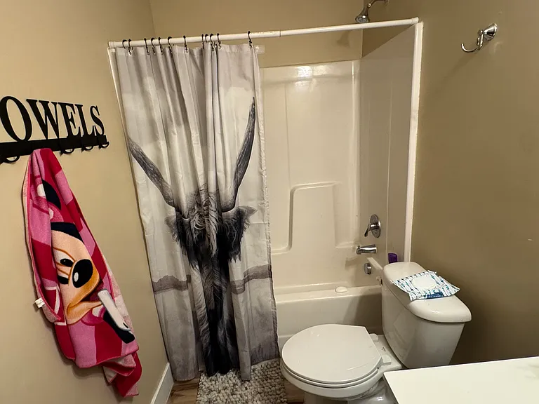 257 Rowland Dr — Photo 17