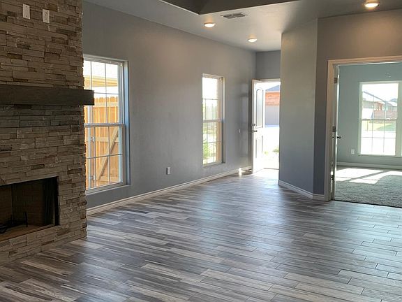 3rd image of 10309 Avenue W
