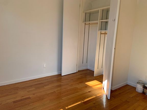 2nd image of 174 Engert Ave APT 2L