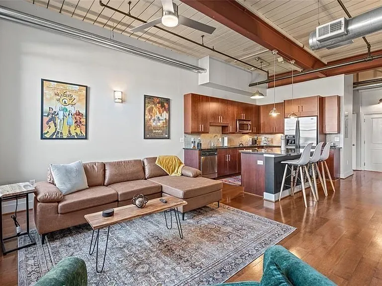 1261 Caroline St #111 — Photo 6