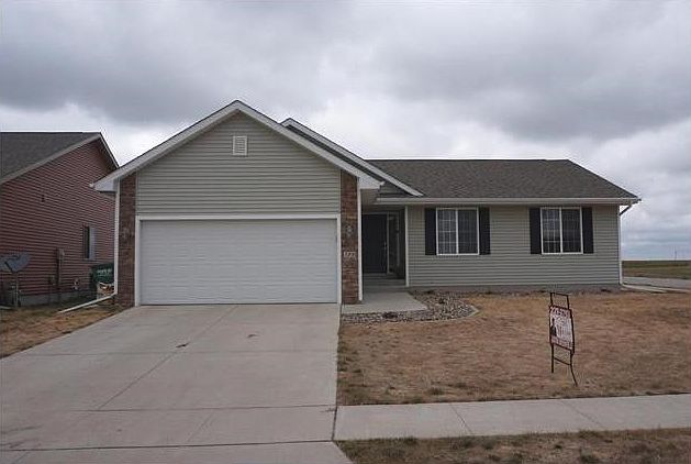 1st image of 300 Tailfeather Dr NW