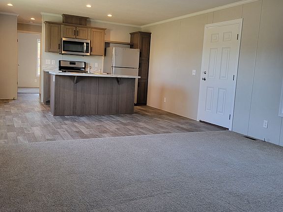 2nd image of 38000 Le Chateau Blvd #661