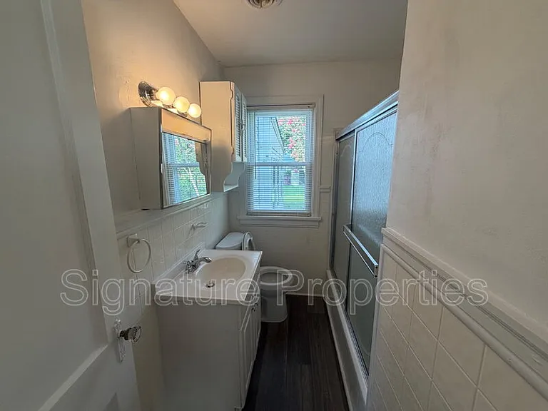 515 E Read St — Photo 15