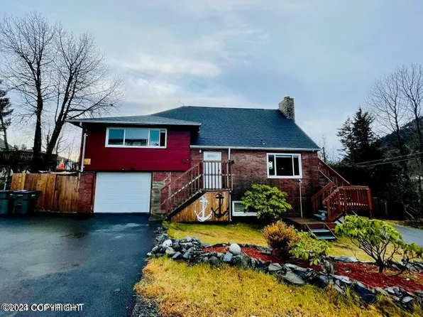 303 Wilson St, Kodiak, AK 99615