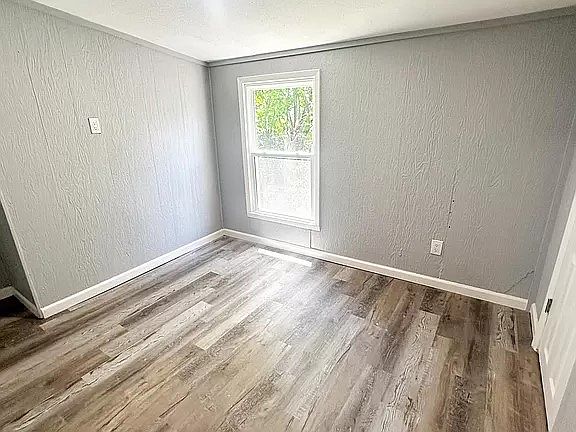 4th image of 7909 Virginia Ave #2