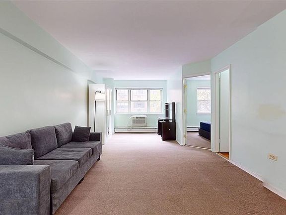4th image of 9910 60th Ave APT 2L