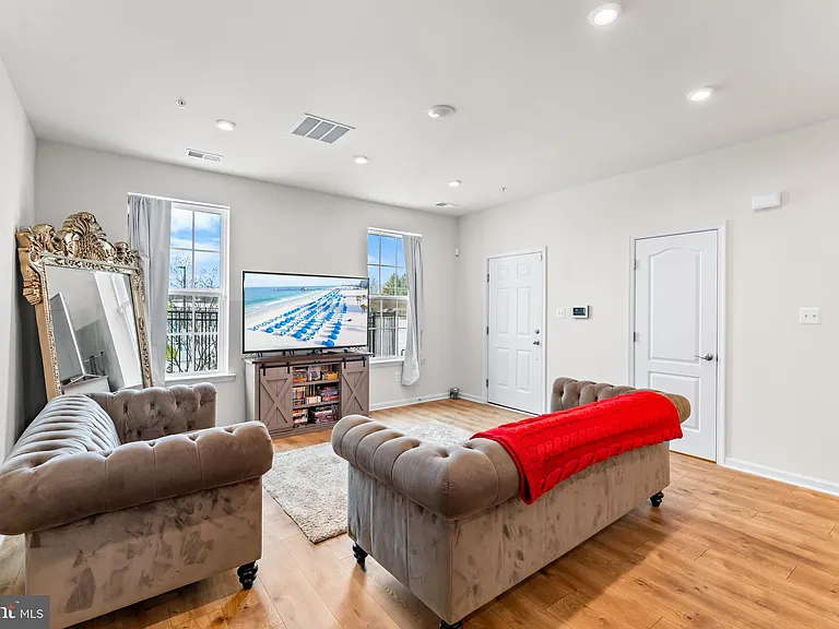 4520 Reaney Ln #483 — Photo 6