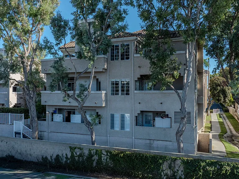 4591 Warner Ave #205 — Photo 43