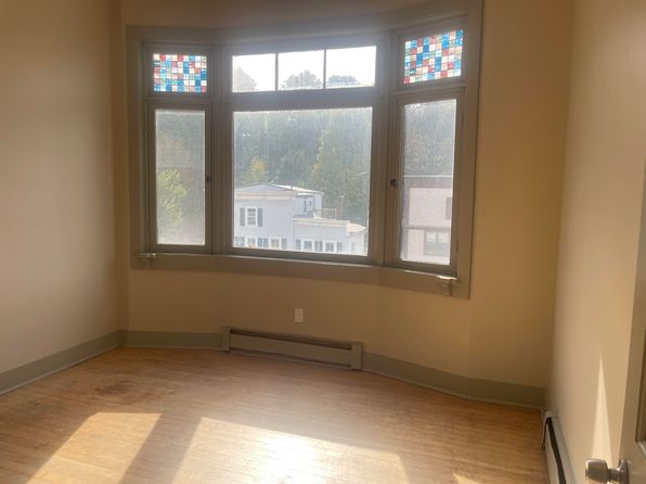 408 Central St APT 6