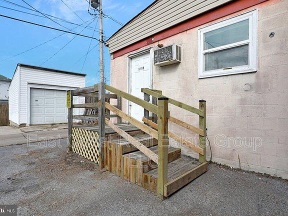 4th image of 817 & 819 Dale St
