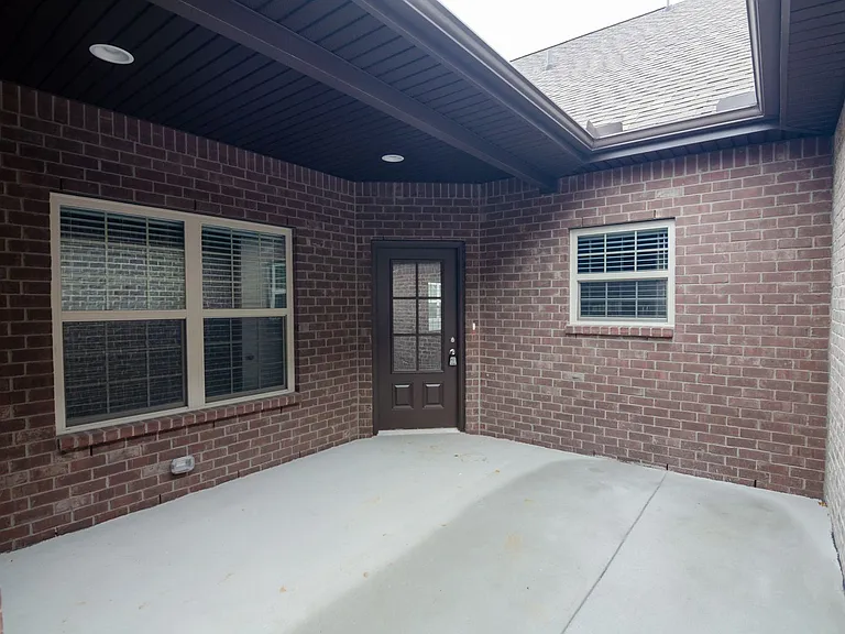 2045 Moultrie Cir — Photo 21