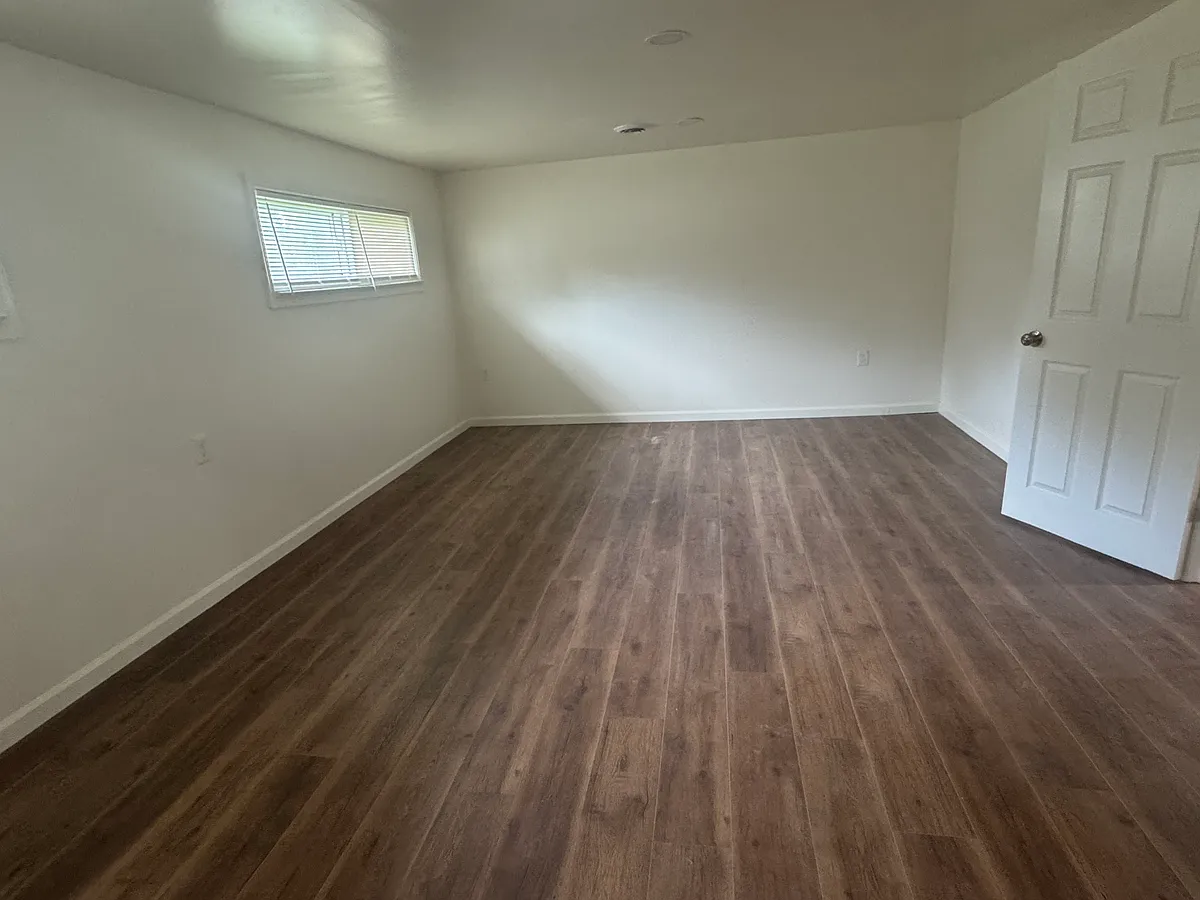 Building Photo - 113 Glenrock Dr