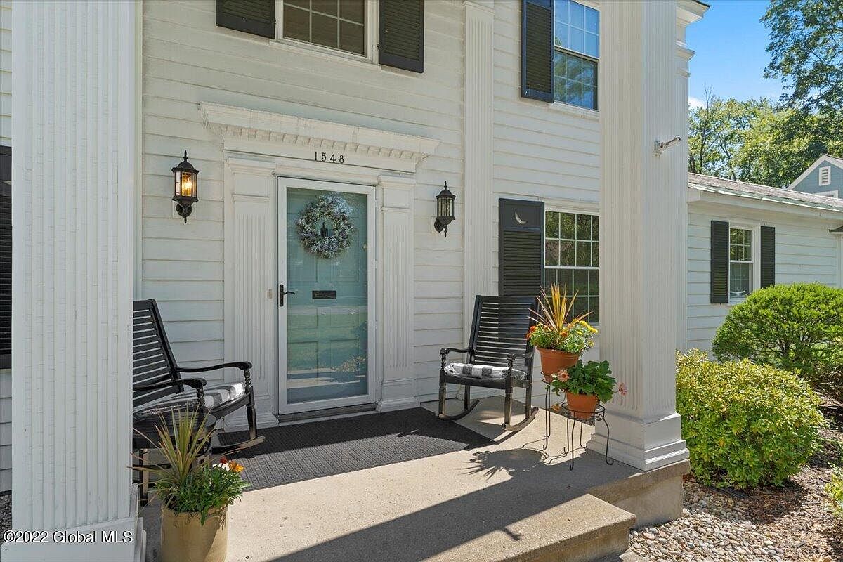 nayusalanです 1548 Dean Street, Niskayuna, NY 12309 | Zillow