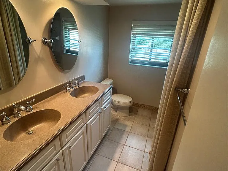 24915 Lakeland St — Photo 20