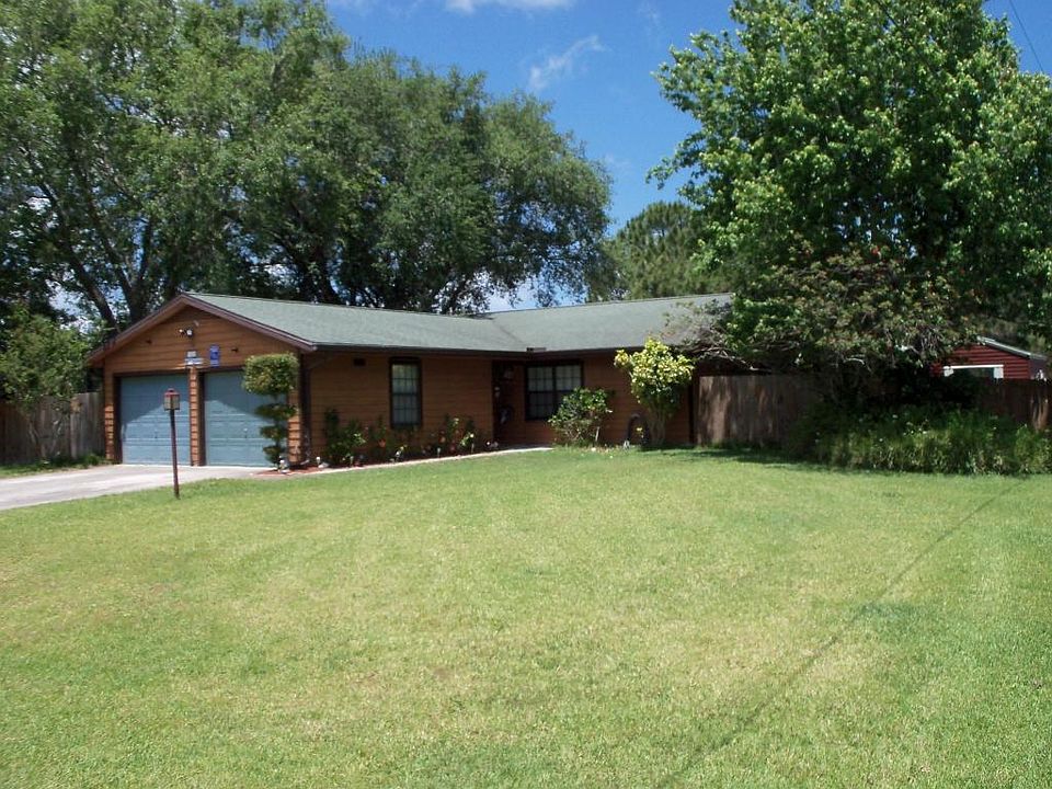 1st image of 121 SE Juper Av Avenue