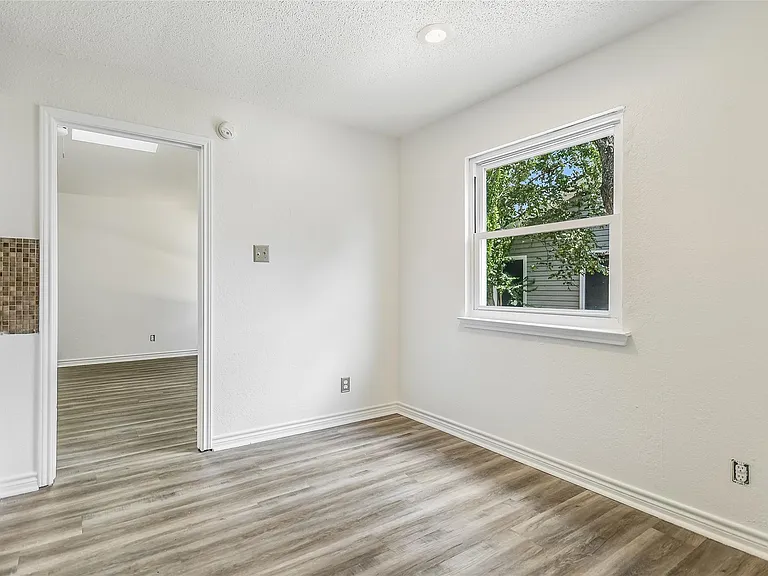 526 Cutty Trl #A — Photo 9