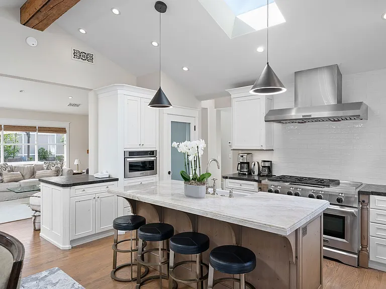 531 De Anza Dr — Photo 19