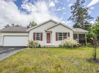 16 Geneva Dr, Queensbury, NY 12804