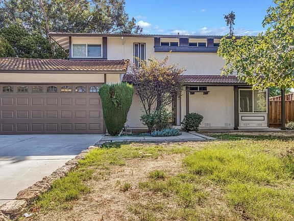 2nd image of 654 Calpella Dr